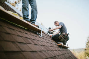 Local Roofers in Maysville, AR